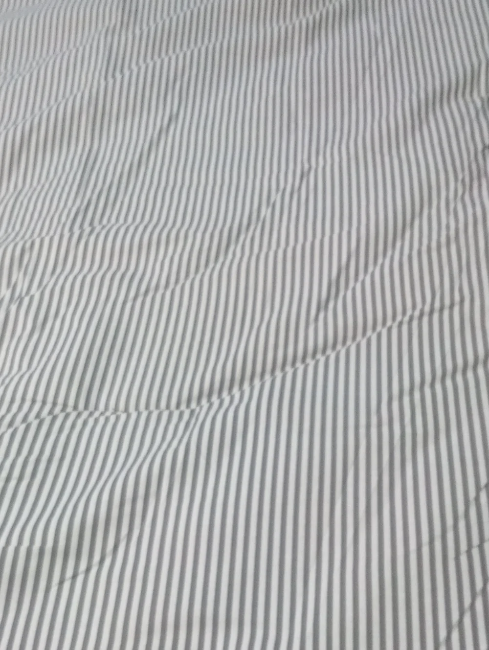 Striped Ruffle Edge Quilt Full Queen White & Gray Stripe New In Pkg